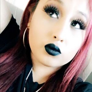 Meet your Posher, Valerie